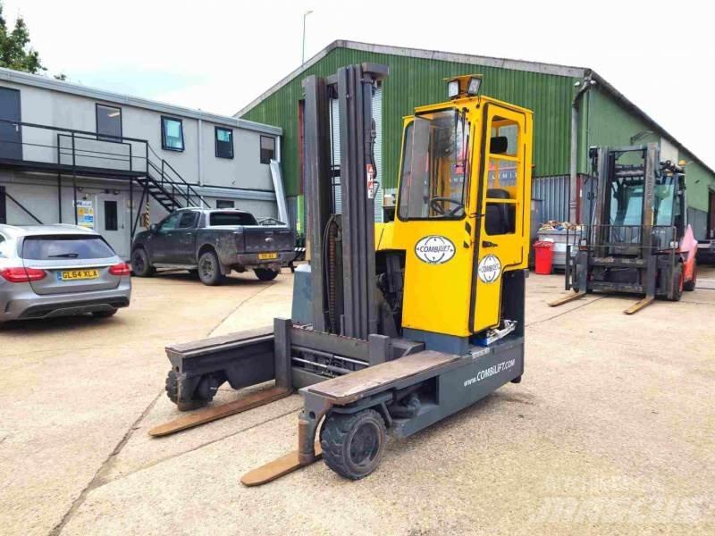 Combilift C3000 GAS 4-Smerni viličarji