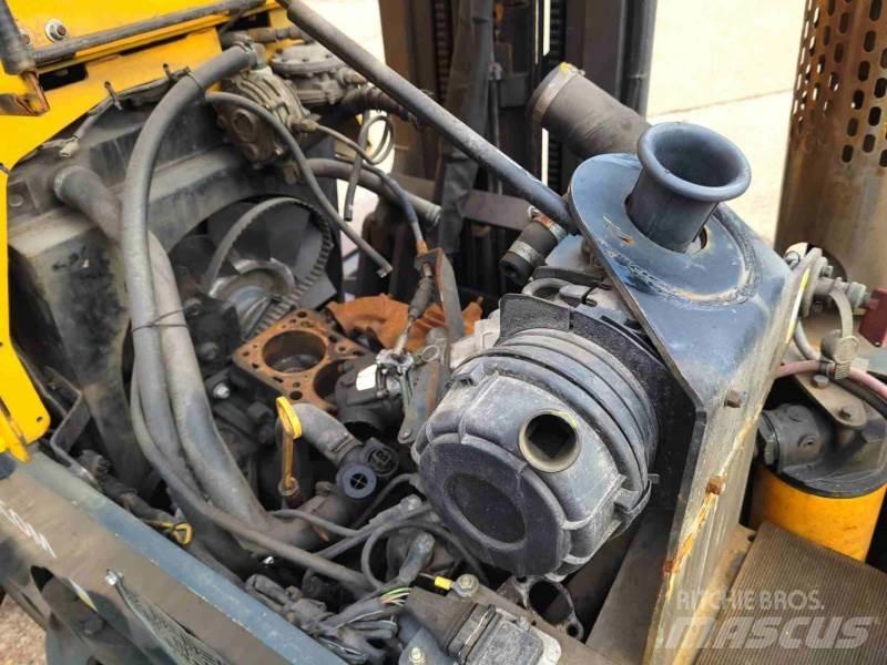 Combilift C3000 GAS 4-Smerni viličarji