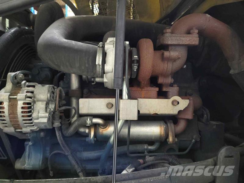 Combilift C7000 4-Smerni viličarji