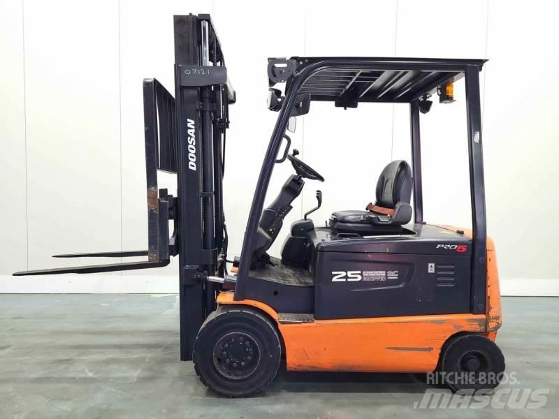 Doosan B25X-5 Električni viličarji