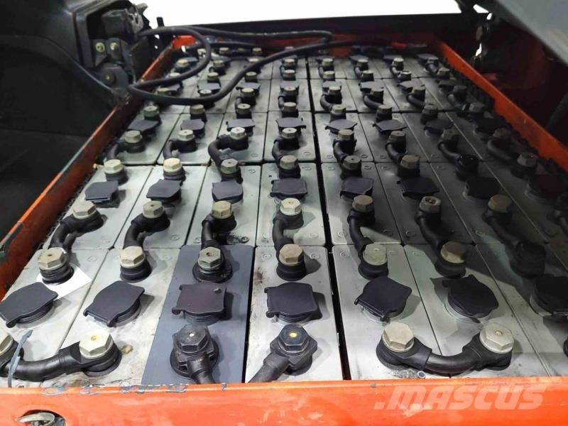 Linde E30-01 Električni viličarji