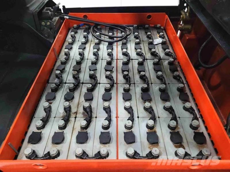 Linde E30 387 Električni viličarji