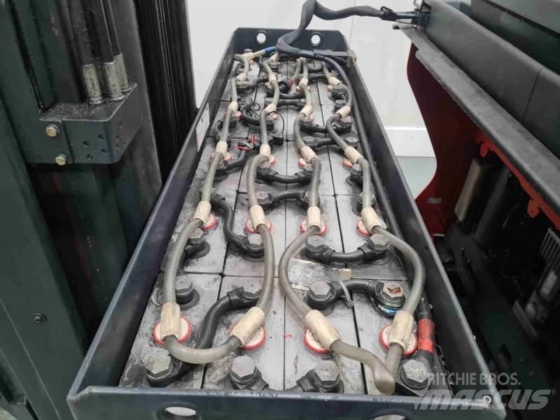 Linde R14-01 1120 Viličarji s pomičnim teleskopom