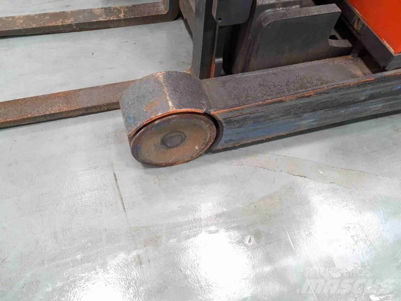 Linde R16HD-01 1120 Viličarji s pomičnim teleskopom
