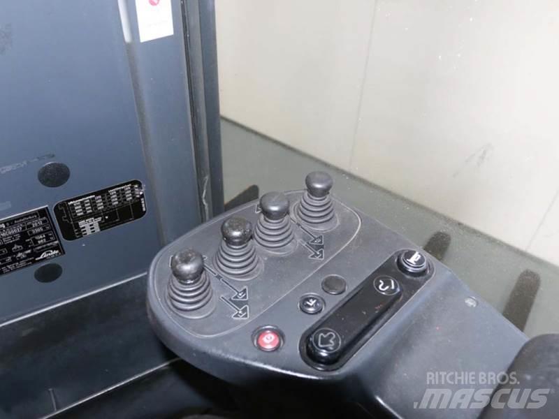 Linde R16X-02 116 Viličarji s pomičnim teleskopom