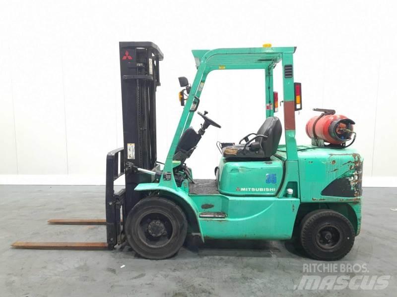 Mitsubishi FG35K Plinski viličarji