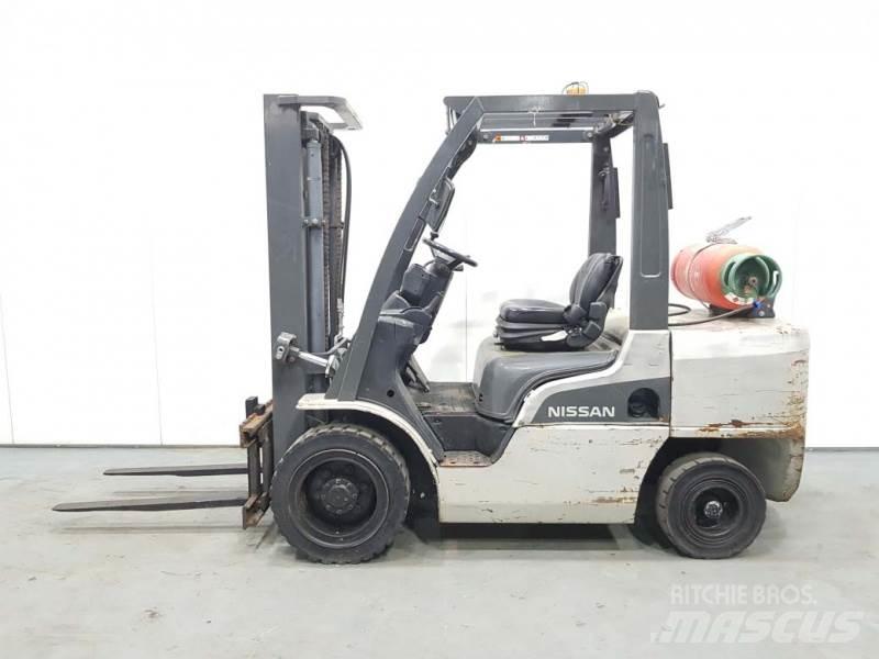 Nissan UG1F2A35DU Plinski viličarji