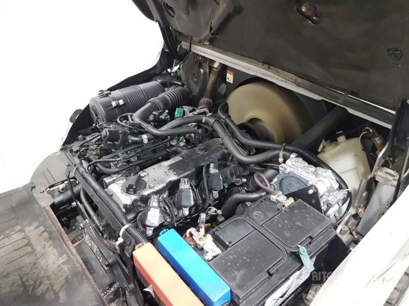 Nissan UG1F2A35DU Plinski viličarji