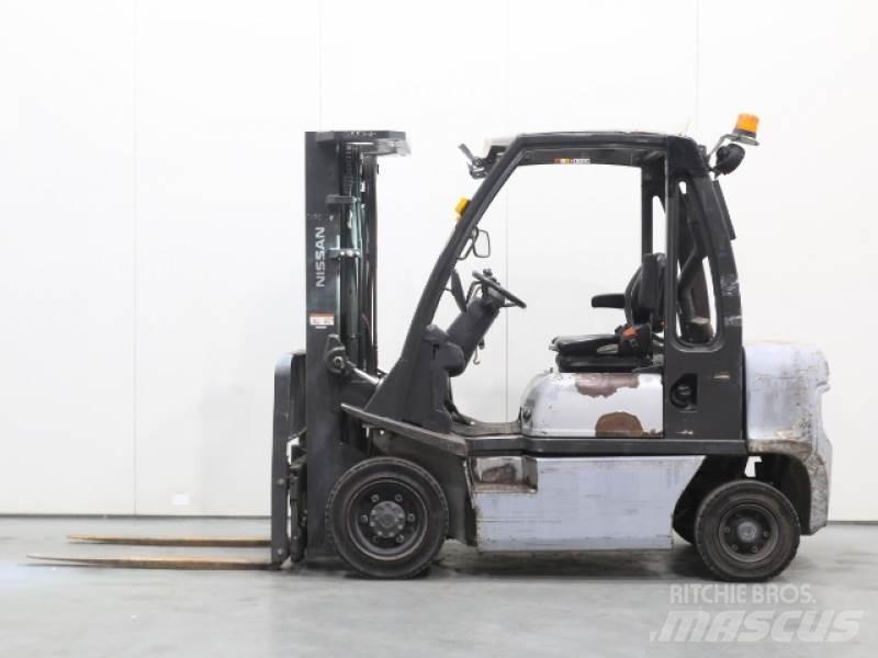 Nissan Y1D2A25Q Dizelski viličarji