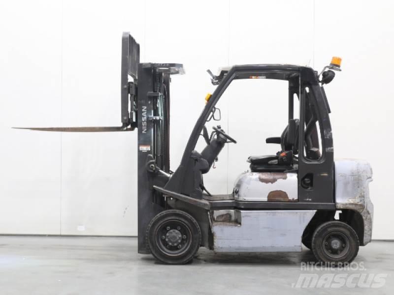 Nissan Y1D2A25Q Dizelski viličarji