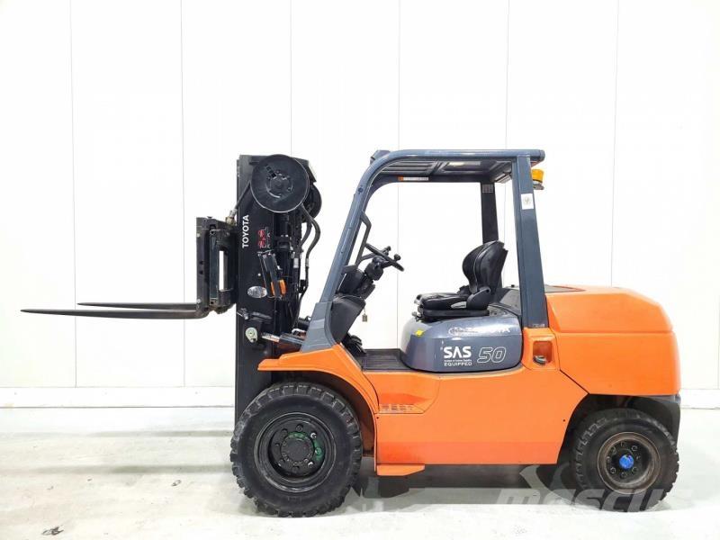 Toyota 42-7FD45 Dizelski viličarji