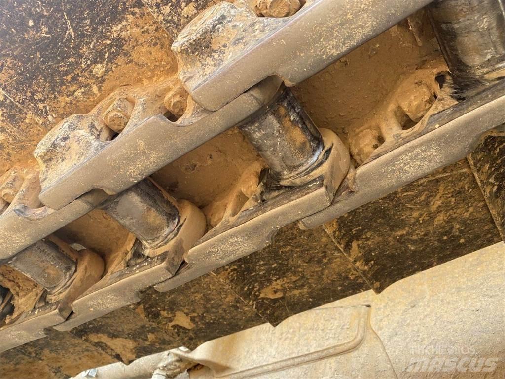 CAT D6T LGP VPAT Buldožerji goseničarji