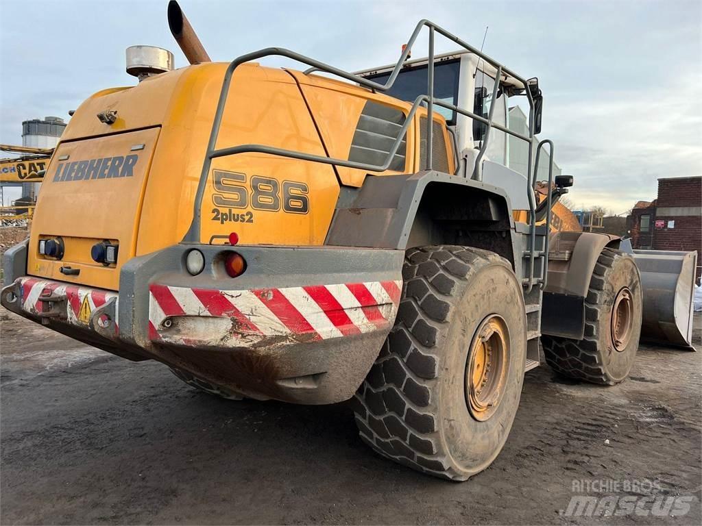Liebherr L586 Kolesni nakladalci