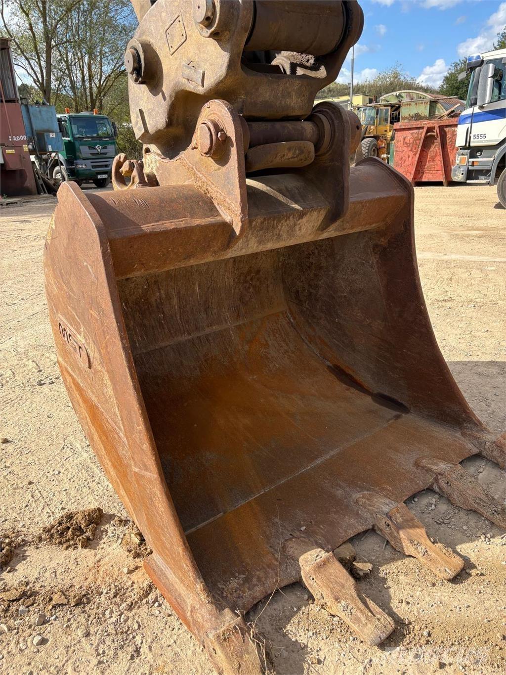 Volvo EC290BLC Bagri goseničarji