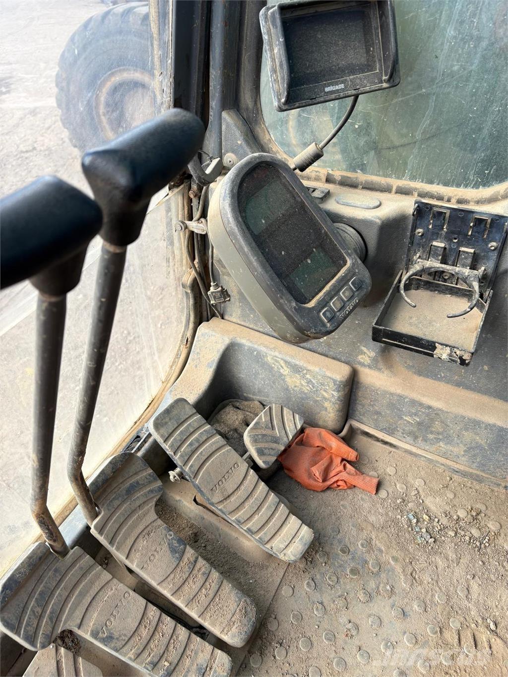 Volvo EC290BLC Bagri goseničarji