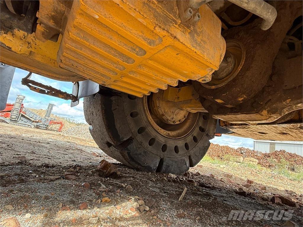 Volvo L120H Kolesni nakladalci