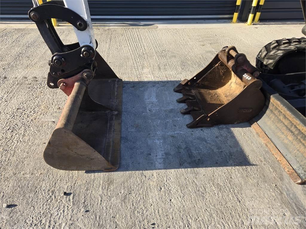 Bobcat E26 Mini bagri <7t
