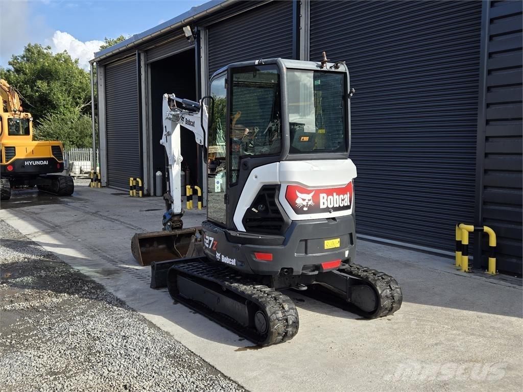 Bobcat E27 Mini bagri <7t