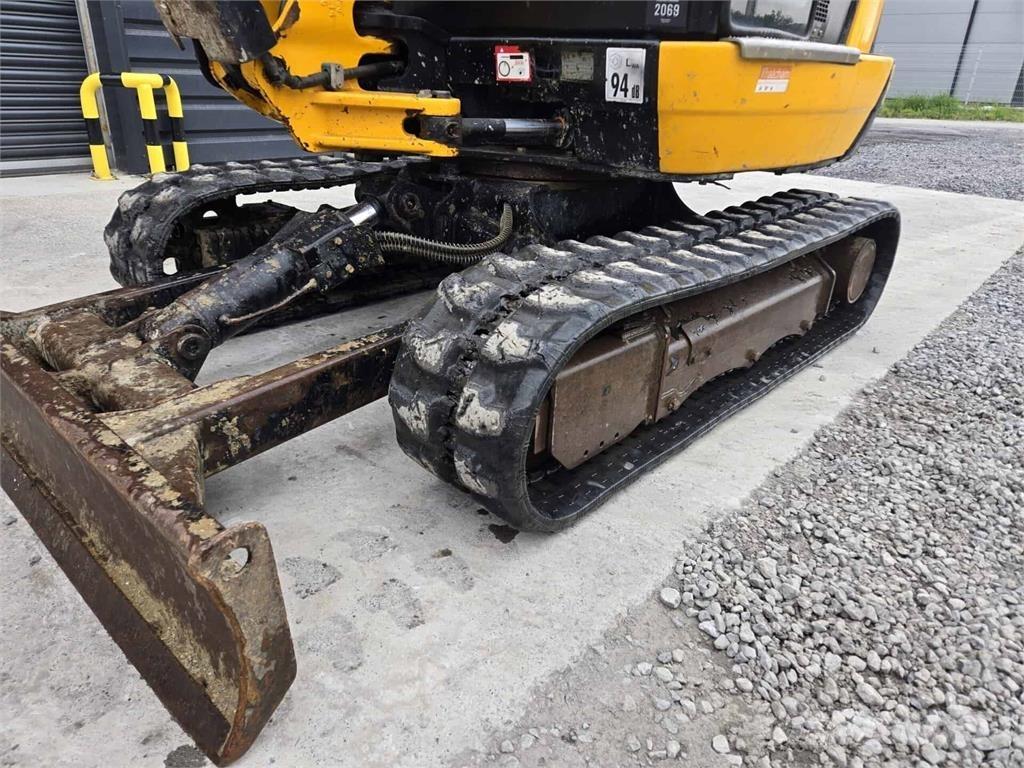 JCB 8026 Mini bagri <7t
