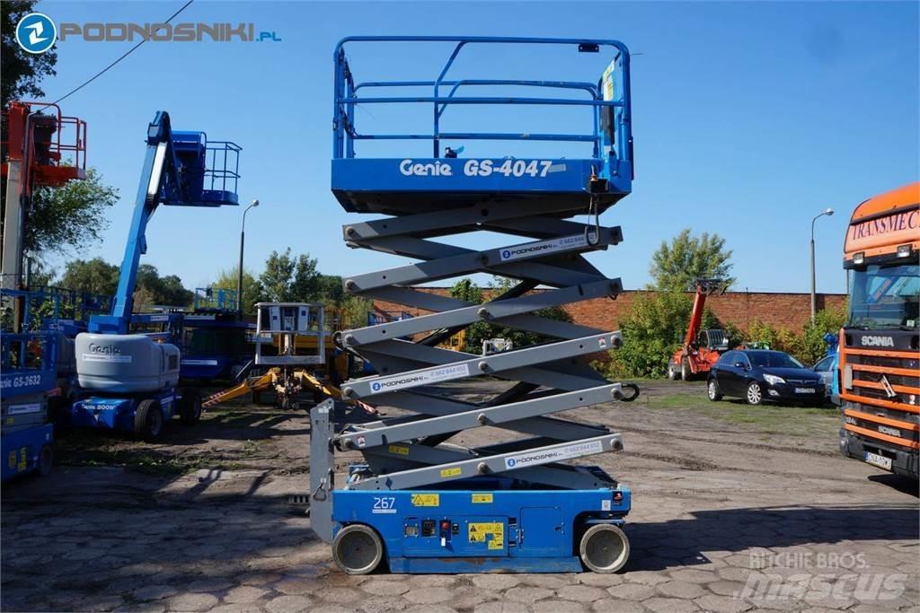 Genie 4047 Škarjaste dvižne ploščadi