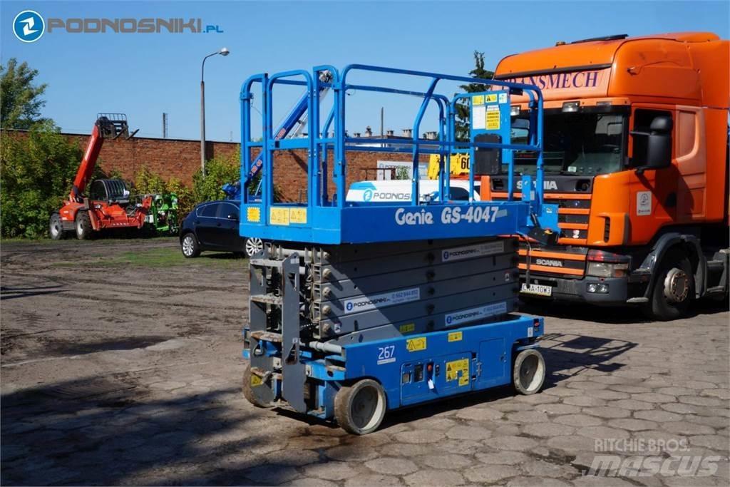 Genie 4047 Škarjaste dvižne ploščadi