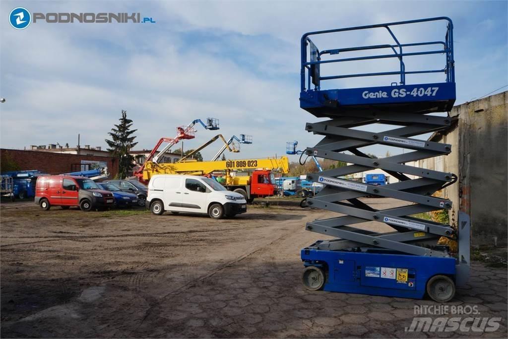 Genie 4047 Škarjaste dvižne ploščadi