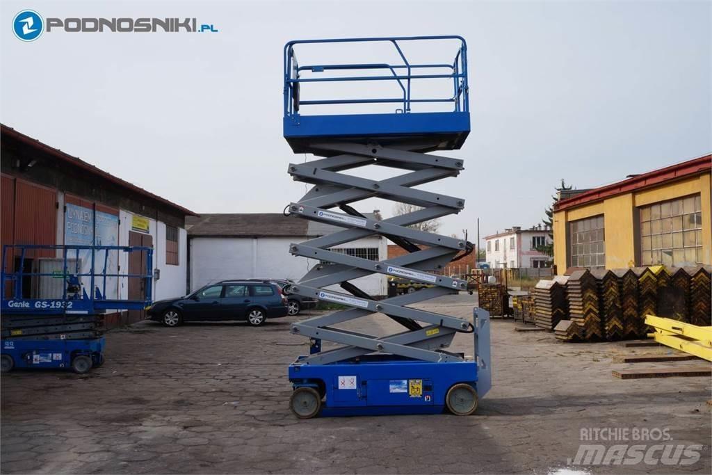 Genie 4047 Škarjaste dvižne ploščadi