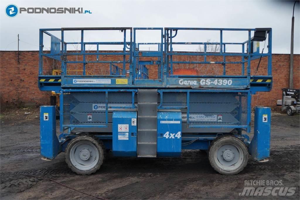 Genie 4390 Škarjaste dvižne ploščadi