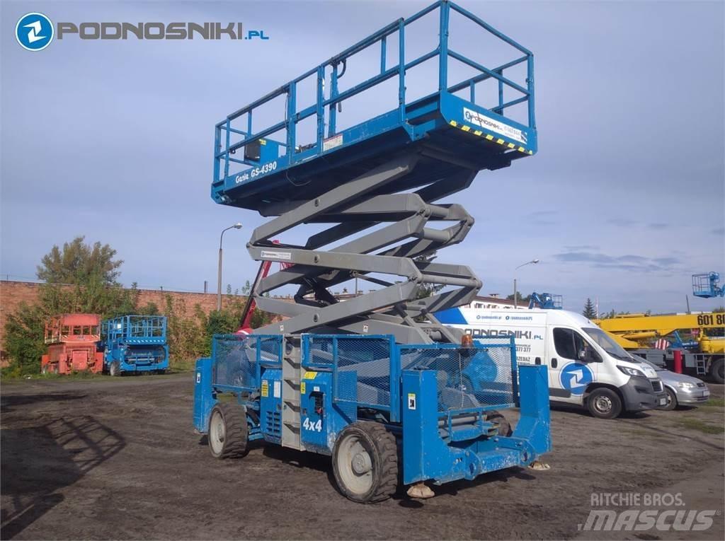 Genie 4390 Škarjaste dvižne ploščadi