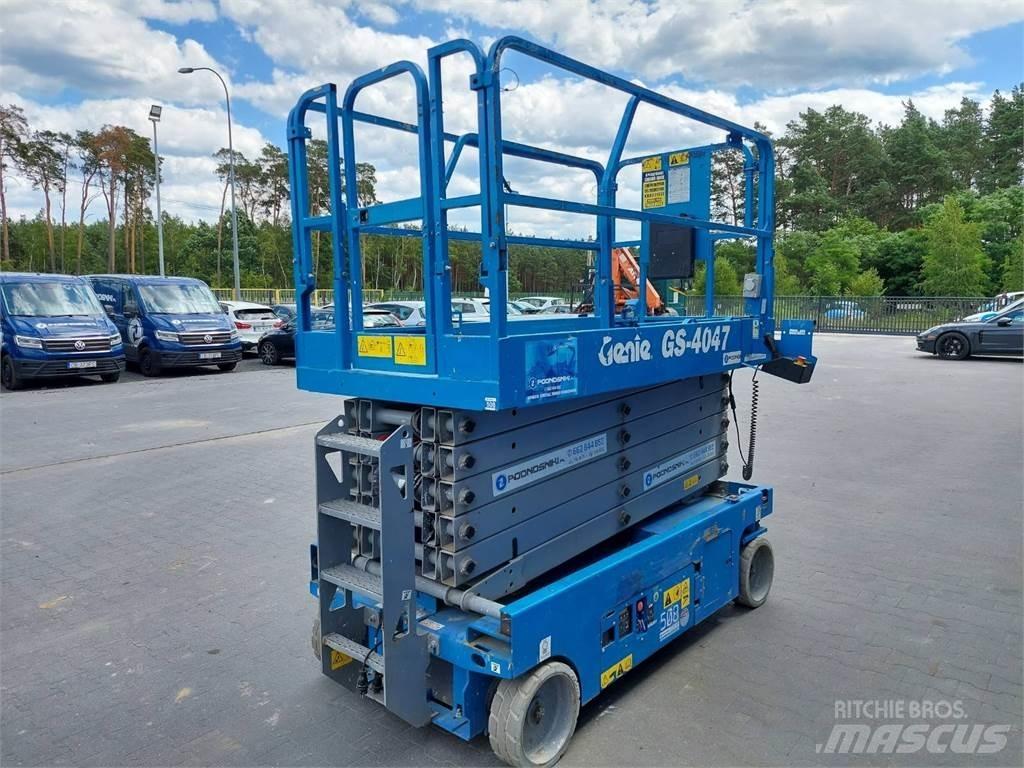 Genie GS-4047 Škarjaste dvižne ploščadi