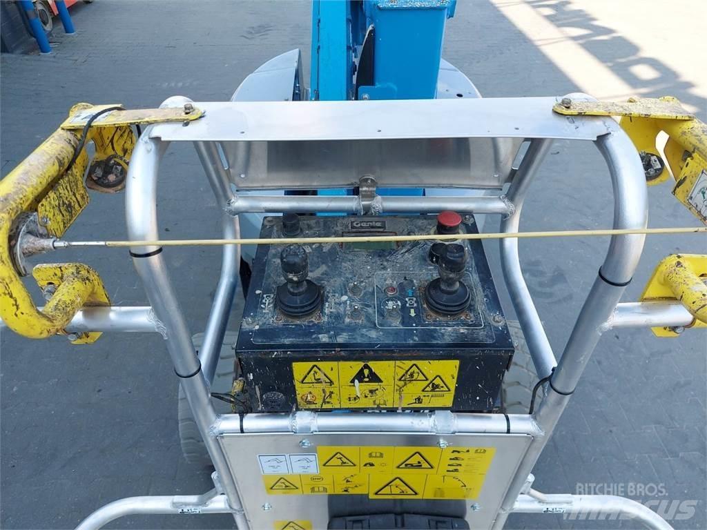 Genie Z-33/18 Zglobne dvižne ploščadi