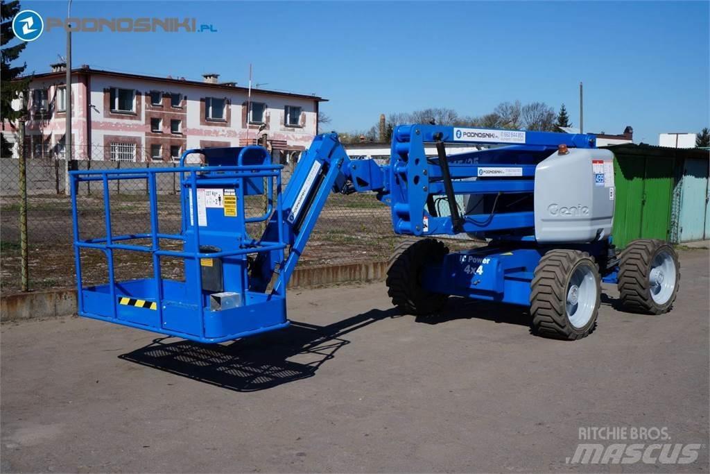 Genie Z45/25J Zglobne dvižne ploščadi