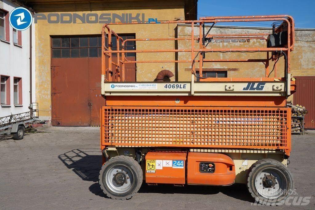 JLG 4069 Škarjaste dvižne ploščadi