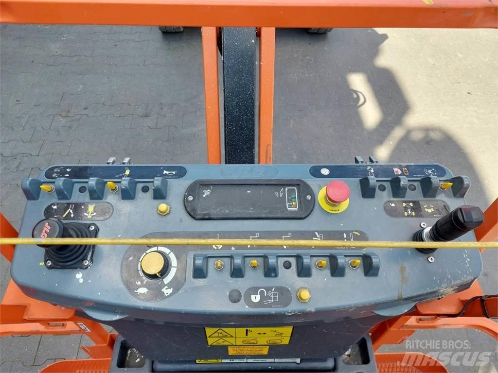 JLG E450AJ Zglobne dvižne ploščadi