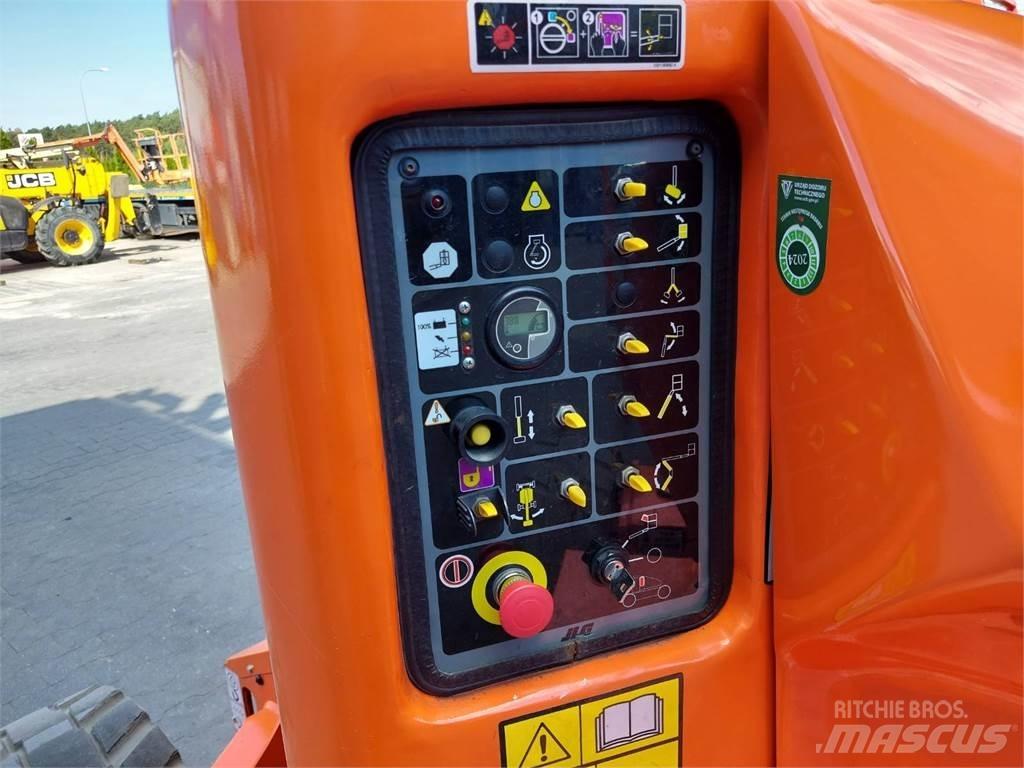 JLG E450AJ Zglobne dvižne ploščadi