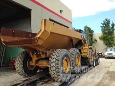 CAT 725 Zglobni demperji