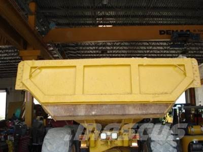 CAT 730 Tailgate Drugi deli
