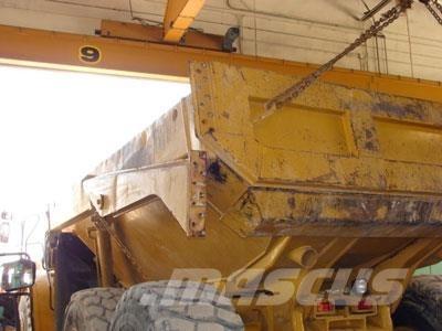 CAT 735 Tailgate Drugi deli