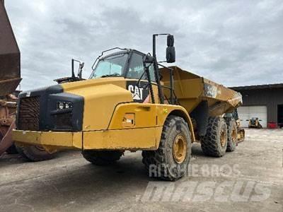 CAT 740B Zglobni demperji