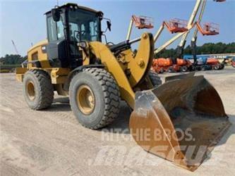 CAT 938M Kolesni nakladalci