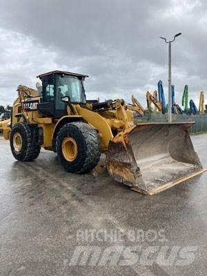 CAT 966M Kolesni nakladalci