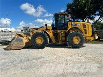 CAT 980M Kolesni nakladalci