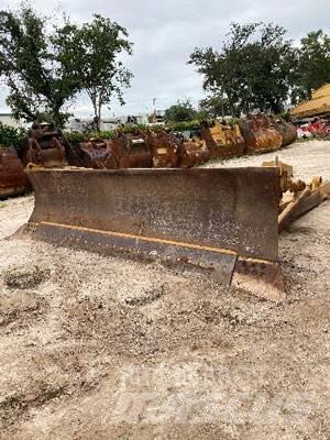 CAT D8T Angle Blade Drugi deli