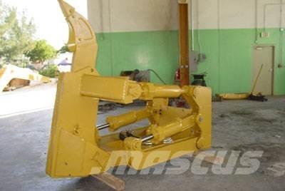 CAT D8T /D8R Ripper, S/S Drugi deli