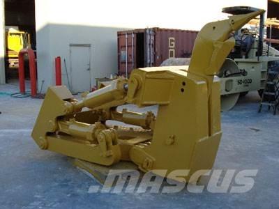 CAT D8T/R/N Ripper, S/S Drugi deli
