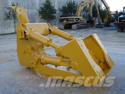 CAT D8T/R/N Ripper, S/S Drugi deli