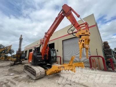 Hitachi ZX225USLC-6 Bagri za prekladanje primarnih/sekundarnih surovin