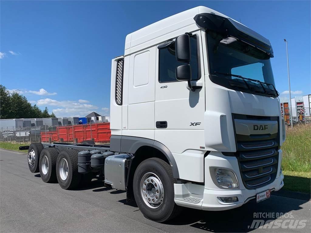 DAF XF 430 8x4*4 Tovornjaki-šasije