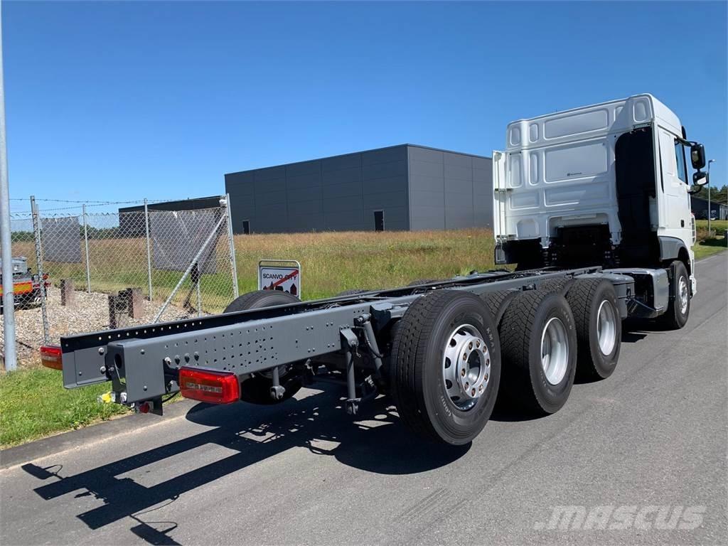 DAF XF 430 8x4*4 Tovornjaki-šasije