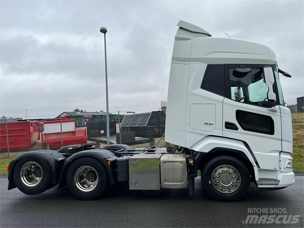 DAF XF530 FTS 6x2 Vlačilci
